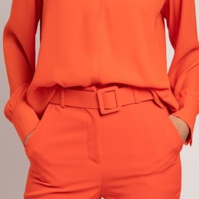 Pantaloni donna a sigaretta con vita alta e cintura